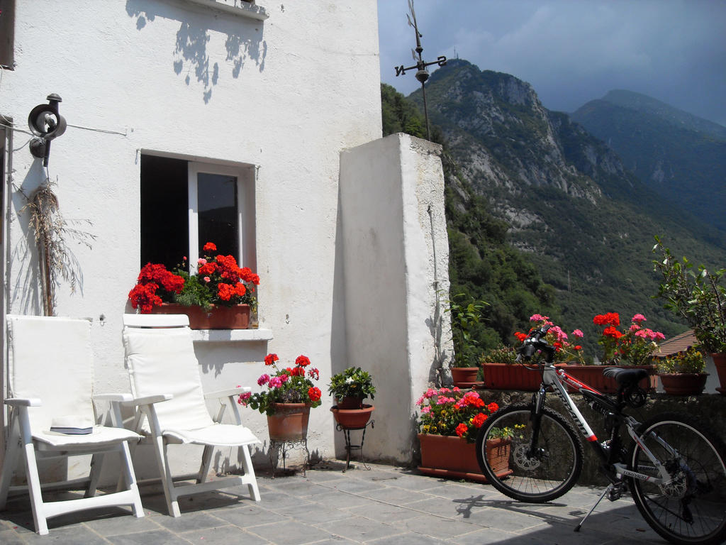 B&B Rocca Di Bajedo Pasturo Exterior photo